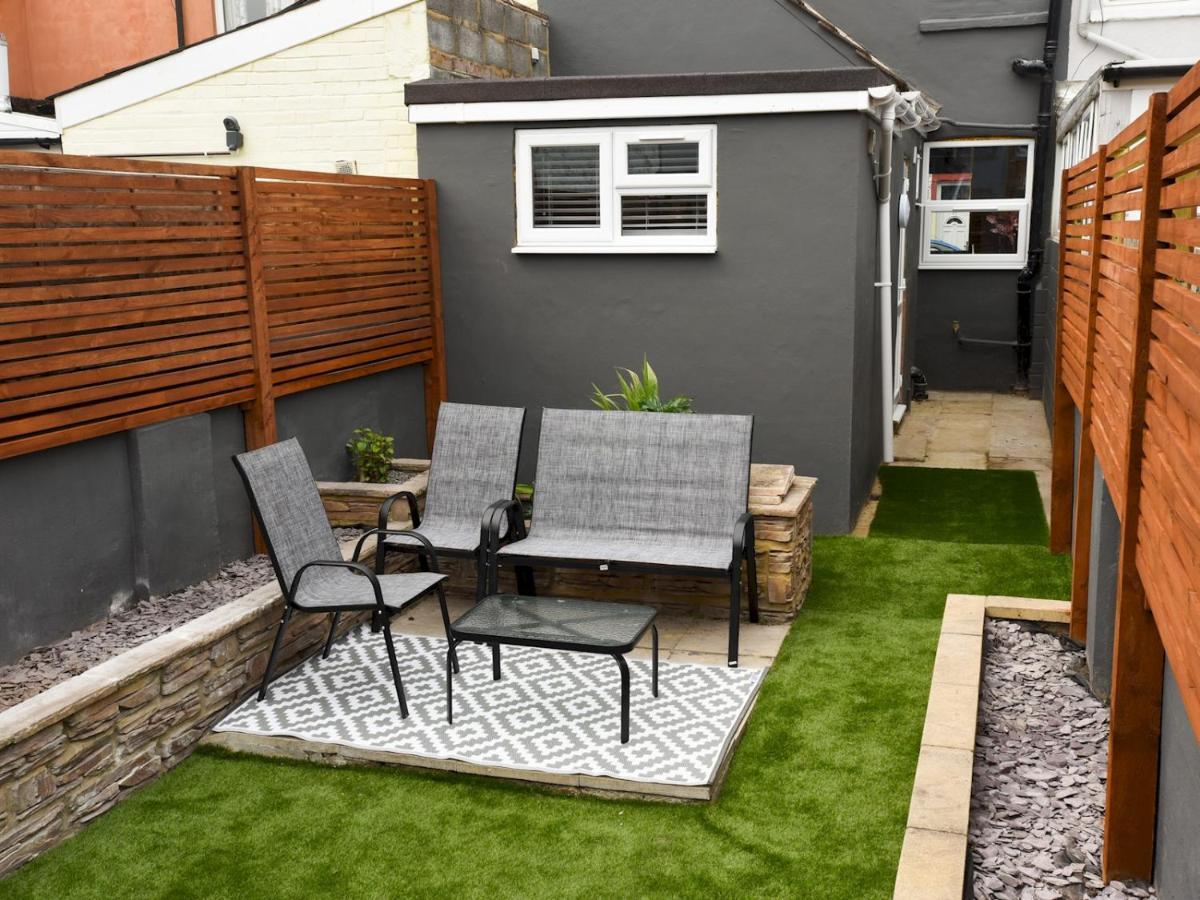 Pass The Keys Newly Refurbed 3Bed 2Bath House In Central Portsmouth Exterior photo